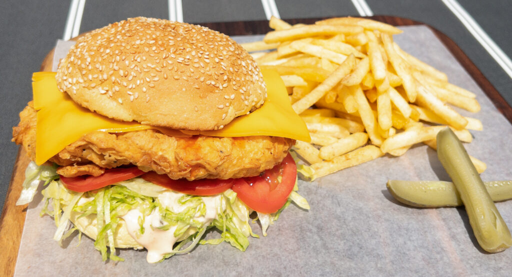 DOUBLE CRUCNH CHICKEN BURGER